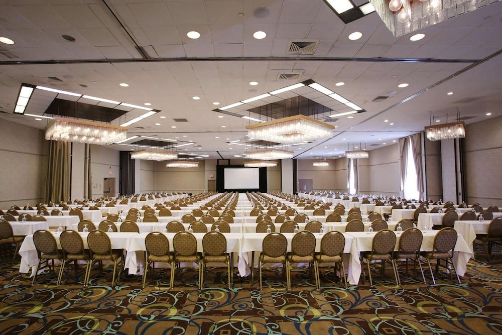 Radisson Hotel Philadelphia Northeast Trevose Exterior photo